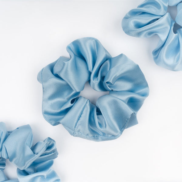 MULBERRY SILK LARGE SCRUNCHIE - LIGHT BLUE