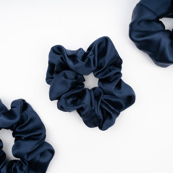 MULBERRY SILK LARGE SCRUNCHIE - NAVY