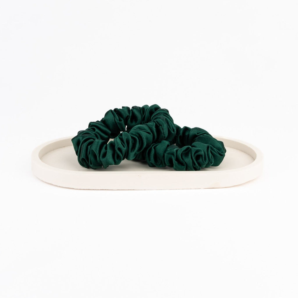 MULBERRY SILK MEDIUM SCRUNCHIE - DARK GREEN