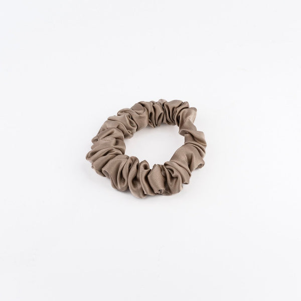 MULBERRY SILK MEDIUM SCRUNCHIE - CHAMPAGNE